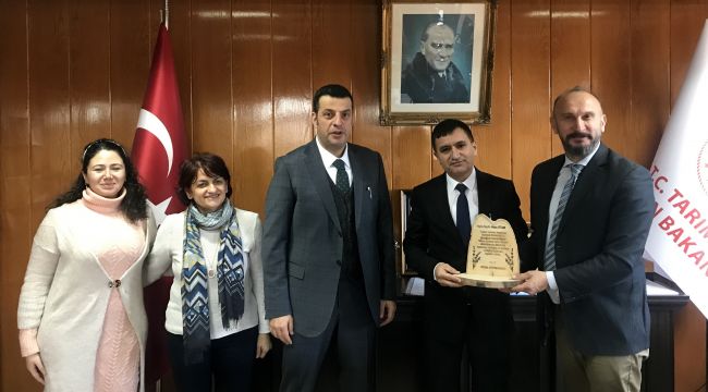 Tarımsal Araştırma Enstitüsü’ne plaket