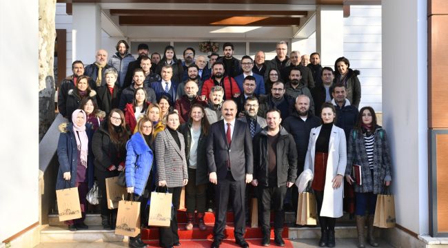 Vali Canalp gazetecileri ağırladı