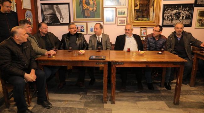 Gürkan, Arasta esnafı ile buluştu