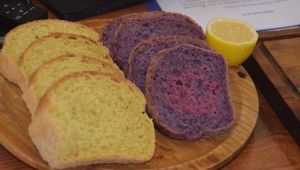 Mor ekmek basına tanıtıldı