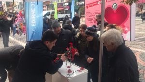 Saraçlar sevgi caddesi oldu