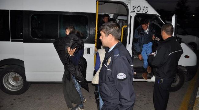 Sınırda 36 kaçak göçmen yakalandı