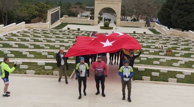 Edirne şehit toprağın 57 Alay Şehitliği'nde