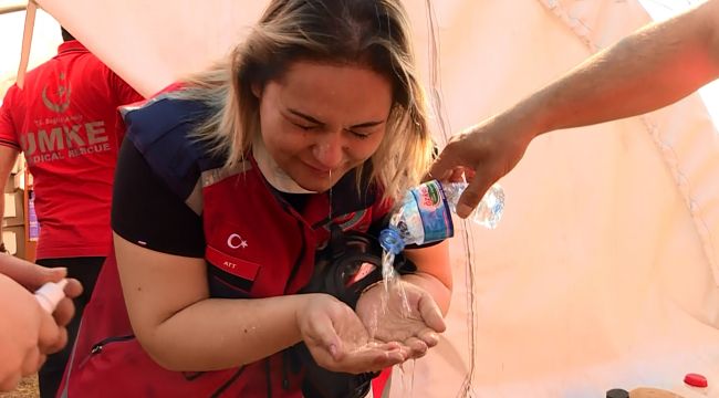 Gaz fişekleri sağlık çadırına isabet etti