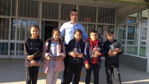 Öğrencilerin doğum günleri kutlanıyor
