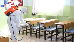 Okullar dezenfekte ediliyor