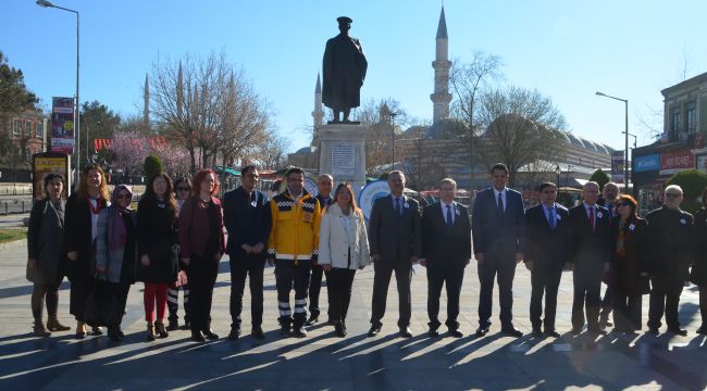 ‘Sağlık çalışanları Pazarkule'de şifa dağıttı’