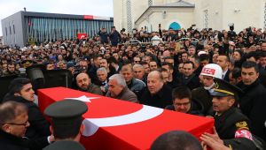 Şehit Er gözyaşları içinde toprağa verildi