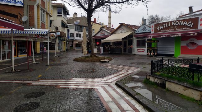 Soğuk ve yağışlı hava evde bıraktı