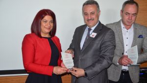 Yılın hekimlerine ödül töreni