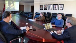 Bakan Selçuk’tan, rektörlerle dijital ortamda toplandı