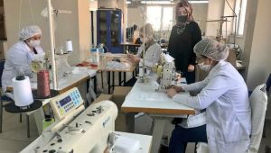 Edirne'de usta öğreticilerden sağlık çalışanlarına maske desteği