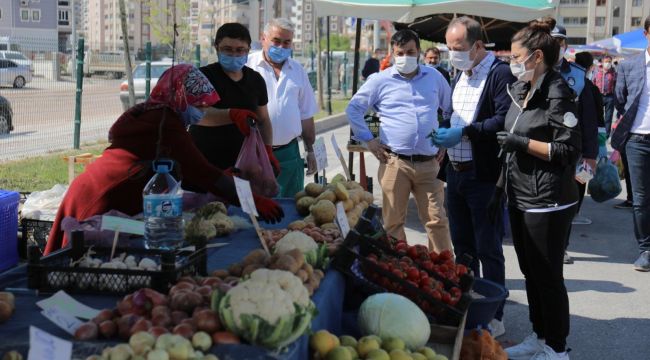 Gürkan, Pazar yerini ziyaret etti