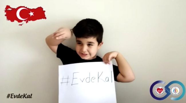 Özel öğrenciler ve öğretmenlerinden 12 dilde