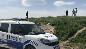 Uçurtma uçuran çocuklar polis ikazı