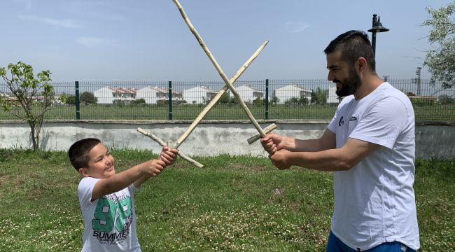Aydemir'den korona günlerinde inziva klipleri