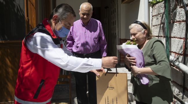 Edirne'de şehit annelerinin Anneler Günü kutlandı
