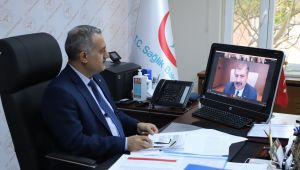  Kalkan, Sağlık Bakanı Fahrettin Koca'nın 81 il sağlık müdürüyle düzenlediği online toplantıya katıldı.