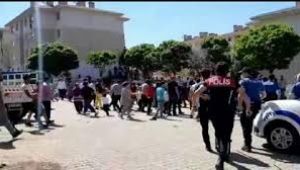 Polis, alkol alarak sokağa çıkma kısıtlamasını ihlal eden gruba müdahale etti