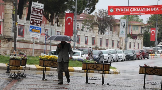 Yağmur etkisini sürdürüyor