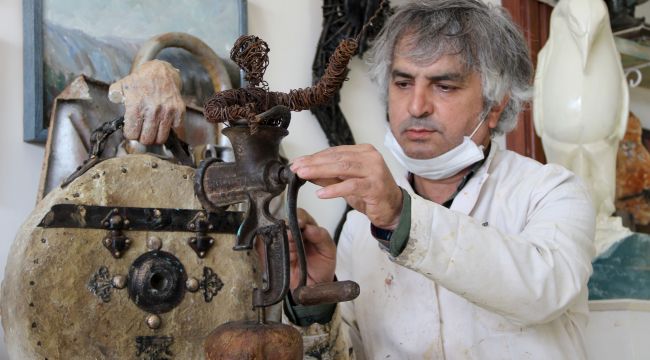 Çevre bilinci için atık metalleri hayvan heykellerine dönüştürüyor