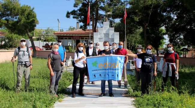 Doğa yürüyüşleri de tedbirli yapılıyor