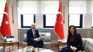 Milletvekili Fatma Aksal, Bakan Adil Karaismailoğlu'nu ziyaret etti