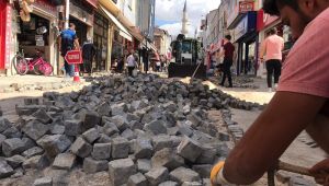 Çilingirler caddesinde üstyapı çalışması