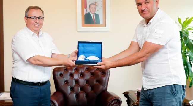 Kırkpınar’ın duayen güreşçilerinden TÜ’ye ziyaret