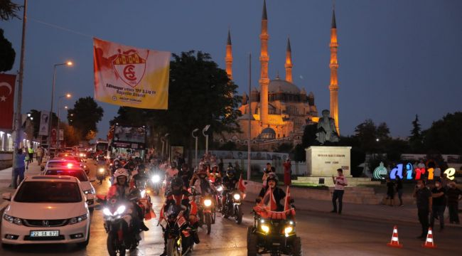 Büyük zafere görkemli konvoyu