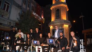 Edirne'de Neşet Ertaş ve Zeki Müren anısına konser