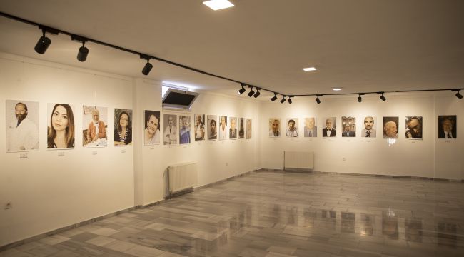 Hayatını kaybeden sağlık çalışanları, fotoğraf sergisiyle anıldı