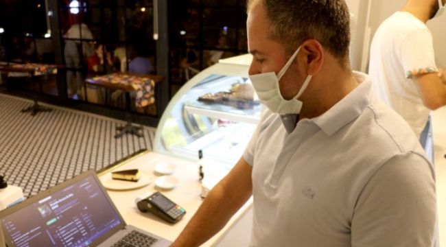 Kafelerde müzik yayınını durduruldu