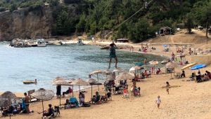 Saros'da turizm hareketliliği sürüyor