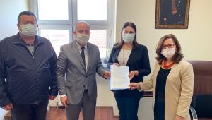 AK Parti Merkez İlçe Başkanı Özcan mazbatasını aldı