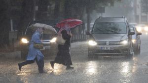 Edirne'de kuvvetli sağanak ve şiddetli rüzgar etkili oldu
