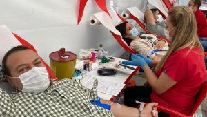 İYİ Parti’den Türk Kızılayı’na kan desteği