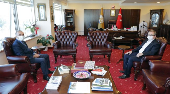 Kredi ve Yurtlar Kurumu müdüründen, Rektöre ziyaret