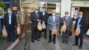 MHP’den askıda ekmek kampanyasına destek