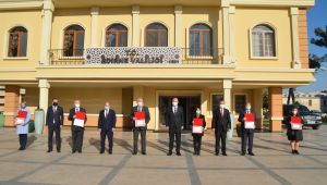 Emekli öğretmenlere ‘Hizmet Şeref Belgesi’