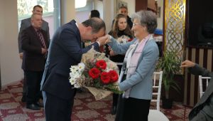 ‘En zor şartlarda ülkemize ışık oldunuz’