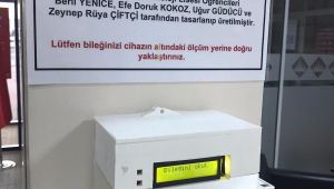 Lise öğrencilerinden temassız ateş ölçer