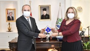 Vali Canalp, Başkonsolos Novoberdaliu'yu kabul etti