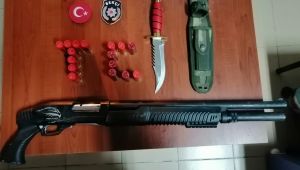 Bekçilerin durdurduğu araçta tüfek ele geçirildi
