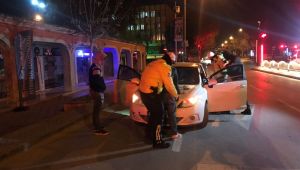 Denetim esnasında bir araçta uyuşturucu madde yakalandı