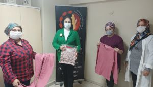 Kadınlar, cezaevindeki hemcinsleri için diktiler