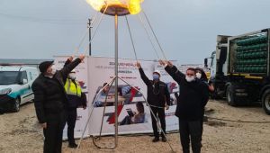 Lalapaşa'da doğal gaz meşalesi yandı