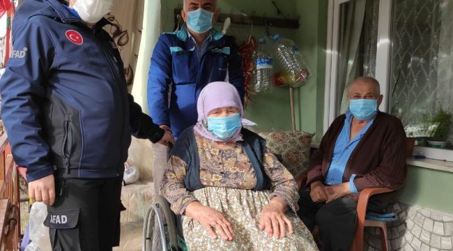 AFAD, engelli çifte tekerlekli sandalye hediye etti