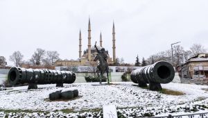 Edirne’de kar yağışı etkili oldu