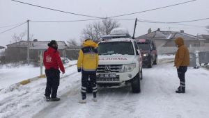 Karda mahsur kalan hastaya paletli ambulans